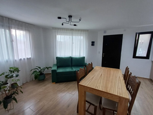 Ph 1 Ambiente Dividido, A La Calle, En Planta Baja Con Entrada Independiente En Barrio Pompeya