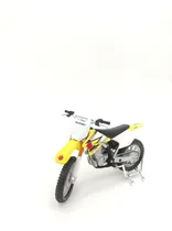 Comprar Colección de miniaturas de motocicletas 1:18 Cross Maisto, color hierro Suzuki RM-Z250, color amarillo