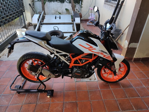 Imagen 2 de 13 de Ktm Duke 390 - Posible Permuta