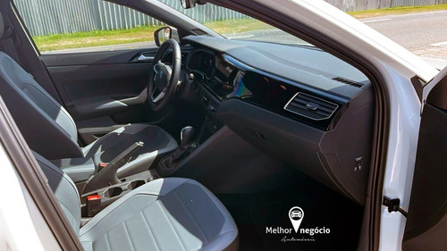 Imagem 9 de 15 de Volkswagen Nivus Highline 1.0 200 Tsi Flex Aut. 2021 Branco