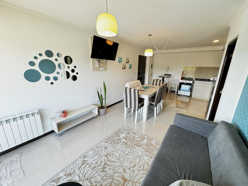 Departamento En Venta De 2 Dormitorios