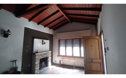 Chalet En Venta Castelar