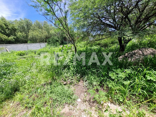 Terreno En Venta En Amazcala Camino A Tequisquiapan. Alfajayucan.