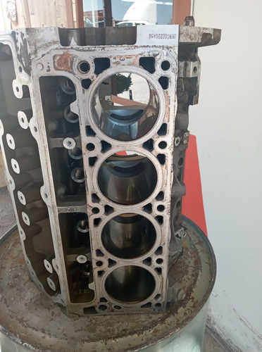 Monoblock Chevrolet 5.3 V8 Cheyeene, Silverado 2013 Al 2018 (Usado)