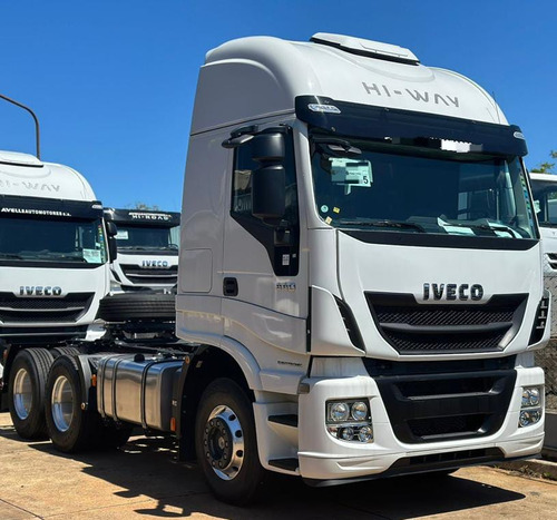 Camión Tractor Iveco Hi Way 440