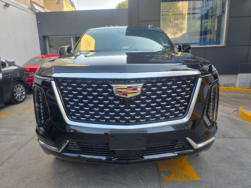 Cadillac Escalade ESV 6.2 Premium Luxury
