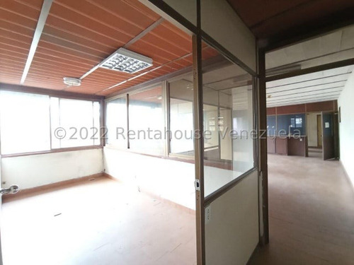 Galpon Nave Industrial Gran Tamaño 2000 Metros Doble Entrada Carga Y Descarga Pesada Area Planta Procesadora Deposito Y Oficinas Negociable Estef 24-23461
