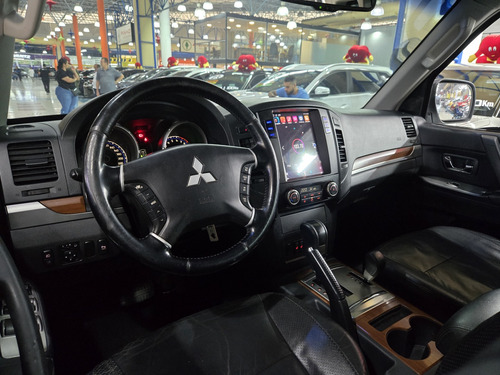 Mitsubishi Pajero Full 3.8 HPE 4X4 V6 24V GASOLINA 2P AUTOMÁTICO