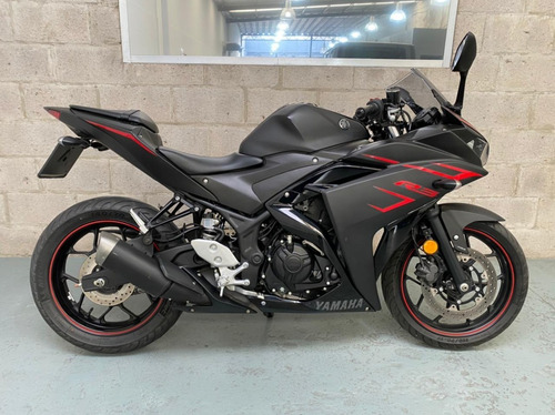 Yamaha R3 2017