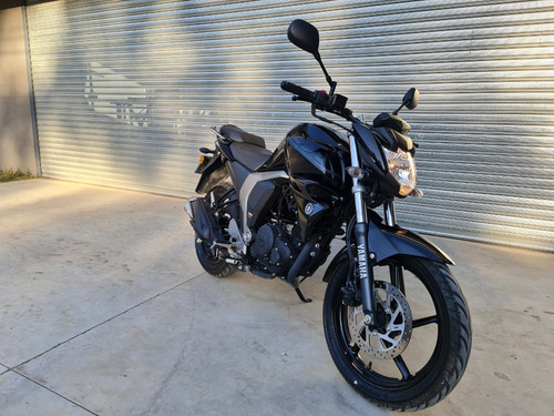 Imagen 2 de 11 de Yamaha Fz Fi 150