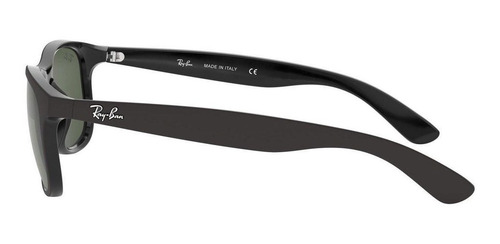 Imagen 3 de 4 de Anteojos de sol Ray-Ban Wayfarer Andy Medium con marco de nailon color matte black, lente green clásica, varilla matte black de nailon - RB4202