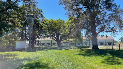 Casco Antiguo Con 10 Has De Campo A 40 Minut De Montevideo
