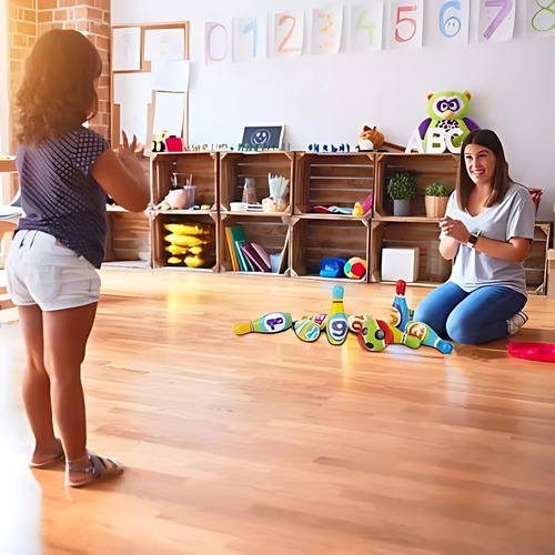 Brinquedo Boliche Educativo Infantil 6 Pinos 2 Bolas Castela
