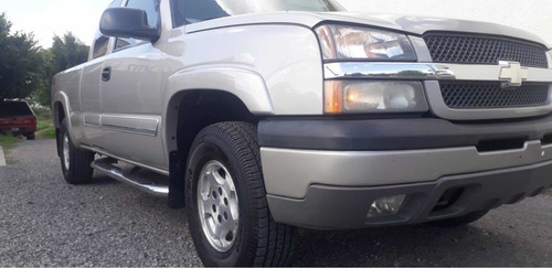 Imagen 5 de 14 de Chevrolet Silverado 4x4 Cabina Y Media