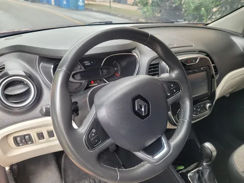 Renault Captur 2.0 Intens Automática