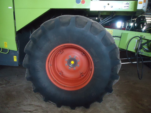 Imagen 8 de 13 de Vdo Cosechadora Claas 350 Mega 25 Pies 4x4 Excelente Estado.