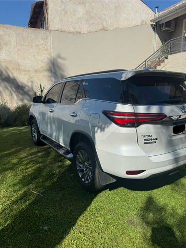 Toyota Hilux SW4 2.8 Srx 177cv 4x4 7as At