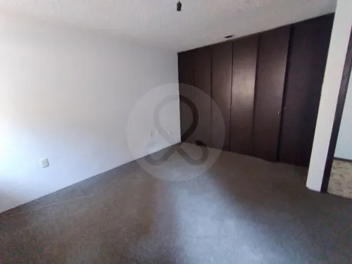 Casa En Venta En Lomas De San Mateo
