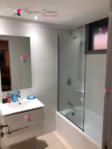 Venta De Apartamento De 2 Dormitorios En Torre Esmeralda Punta Del Este