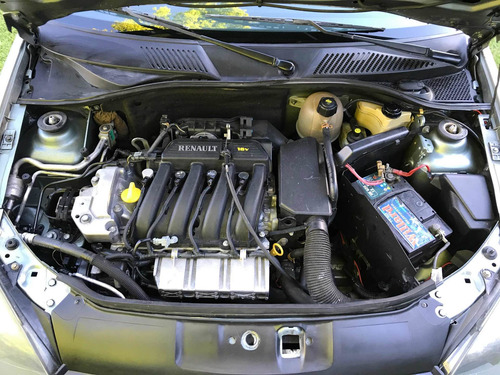 Renault Clio 1.6 Expression 2006