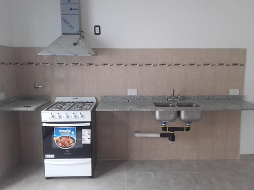 Imagen 4 de 8 de Venta Departamento 2 Dormitorios Con Cochera