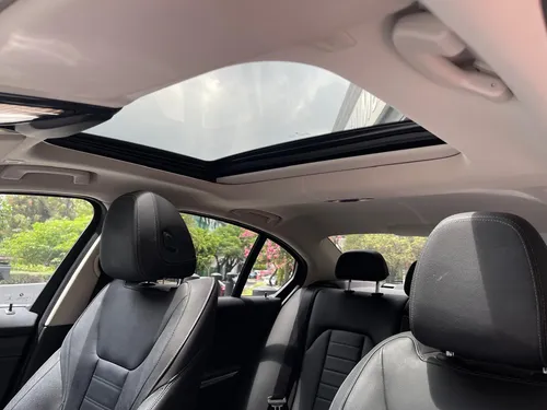 BMW Serie 3 2.0 330ia Luxury Line At