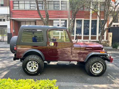 Jeep Cj-7