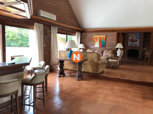 Casa En Venta Y Alquiler, Lugano, Punta Del Este, 4 Dormitorios.- Ref: 206135