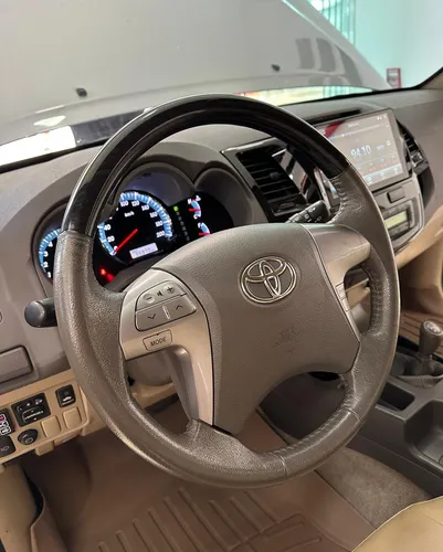 Toyota Fortuner 2013