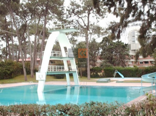 Con Derecho A Todos Los Servicios Del Complejo Arcobaleno Y Sus Amplios Espacios Verdes Y Amenities- Ref: 8638