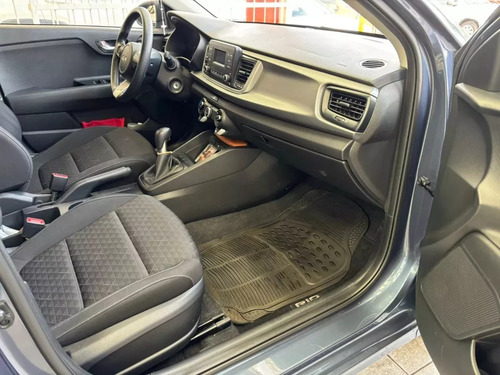 Kia Rio 1.6 L Sedan Mt