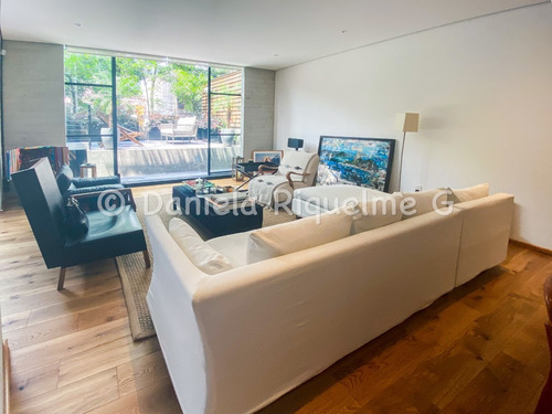 Imagen 1 de 14 de Moderno Y Muy Iluminado Town House