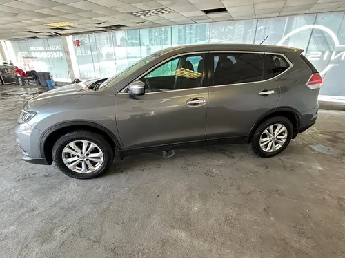 Nissan X-Trail 2.5 Sense 2 Filas Cvt