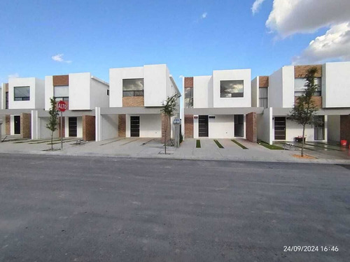 Tu Casa En Apodaca A 8 Min De Plaza Rinconada