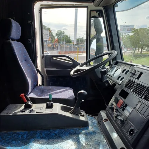 Camion Iveco Trakker 380t42