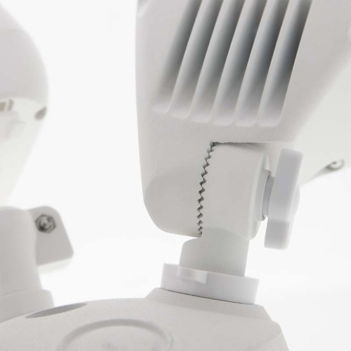 Cámara Nexxt Wi-fi Exterior 2k Con 2 Focos Led