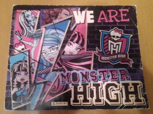 Álbum Panini Monster High We Aré 2013 Trae 120 Estampas 