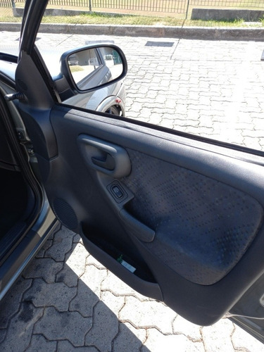 Imagem 14 de 15 de Chevrolet Corsa 2012 1.4 Maxx Econoflex 5p