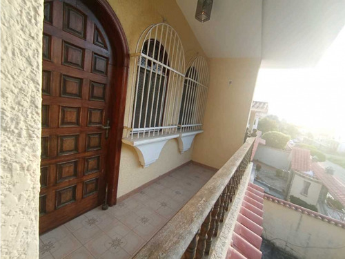 Casa En Venta En Trigal Norte Urb. Piedras Pintadas Ks-8370402