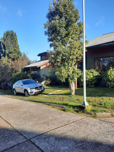 Casa De 385 M2, 4d 2b, Condominio Los Notros, Valdivia