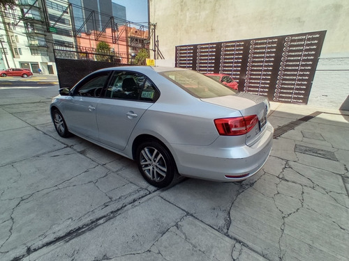 Imagen 3 de 15 de Volkswagen Jetta 2015 2.5 Trendline L5 Man B A Mt