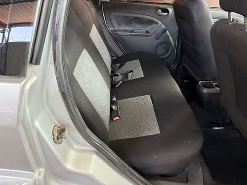 Ford Fiesta 1.6 MPI CLASS HATCH 8V FLEX 4P MANUAL
