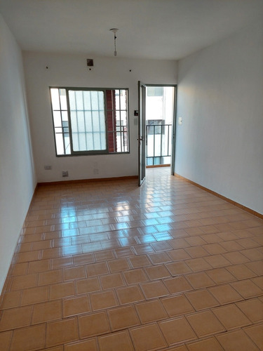 Imagen 7 de 16 de Venta Monoambiente Alberdi Sta Rosa Y Neuquen, Libre