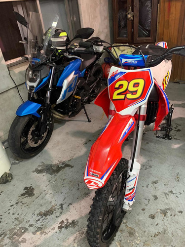 Imagen 16 de 23 de Rz Cf Moto Naked 2022
