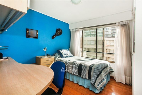 Departamento En Venta De 4 Dorm. En Providencia