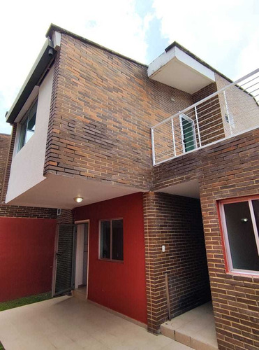 Townhouse En Alquiler El Castaño Fm*