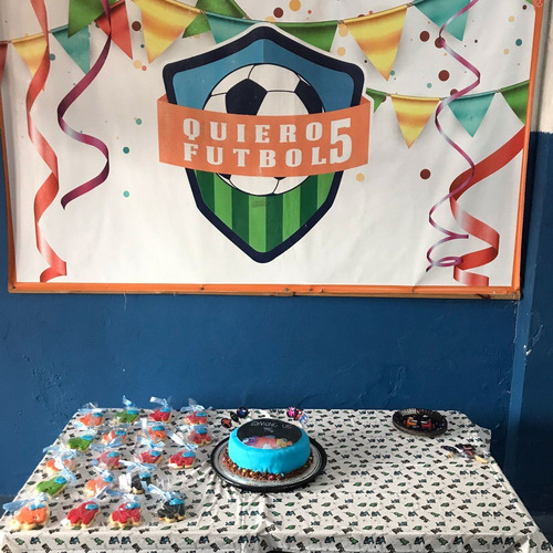 Imagen 3 de 8 de Cumpleaños En Cancha De Fútbol 5 Con Salón