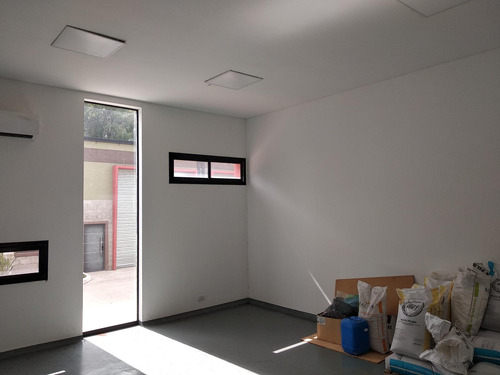 Depósito En Venta En Micro Parque Industrial Con Seguridad 24hs