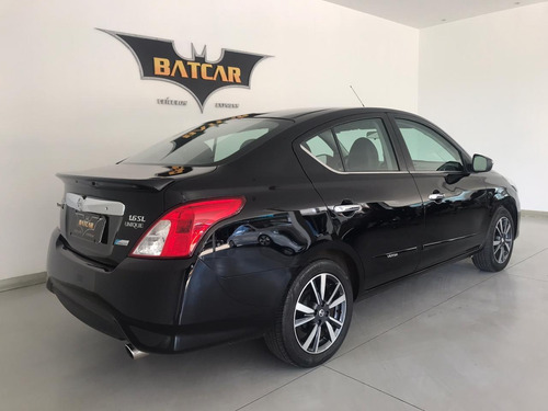Versa 1.6 Unique
