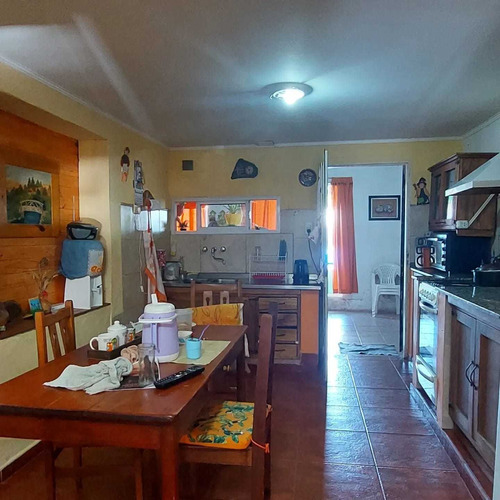 Casa En San Benito. 2 Dor, Quincho Y Fondo Verde. U$s 37.000